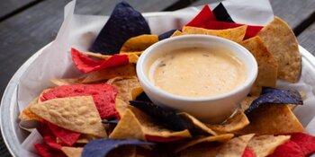 CAJUN QUESO