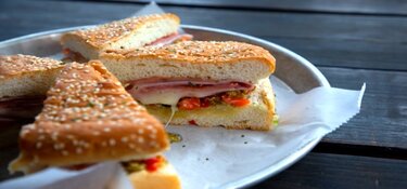 MUFFALETTA